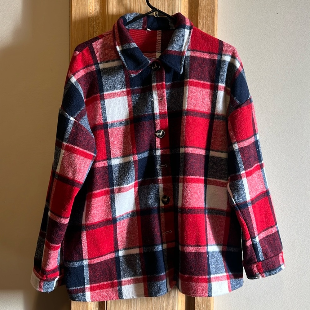 Red, white and blue fleece plaid shaket